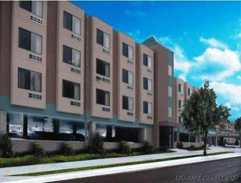 Brentwood Inn And Suites Рочестер Экстерьер фото